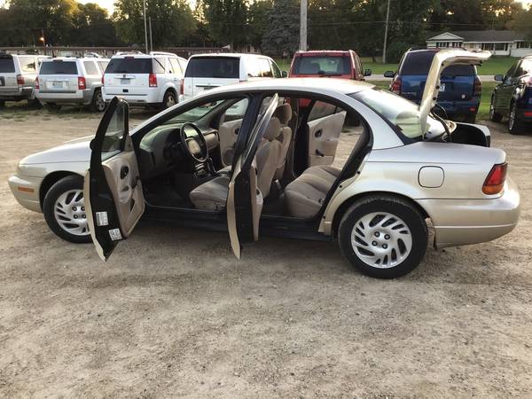 1999 Saturn SL2 - stick shift - 38 MPG/hwy - 1 OWNER - very good tires for sale in Farmington, MN – photo 8