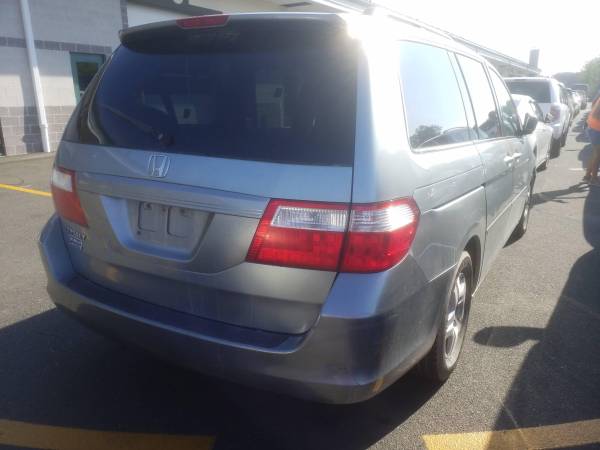 An Impressive 2007 Honda Odyssey with 173,810 Miles for sale in Springfield, MA – photo 4
