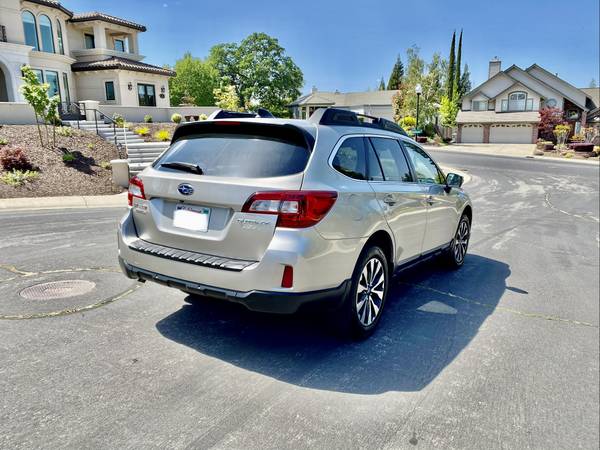2017 Subaru Outback Touring Sunroof EyeSight - - by for sale in Reno, NV – photo 4