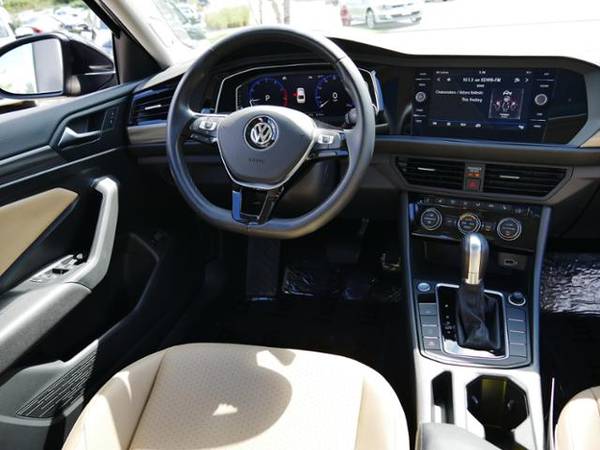 2019 Volkswagen Jetta SEL for sale in Burnsville, MN – photo 18