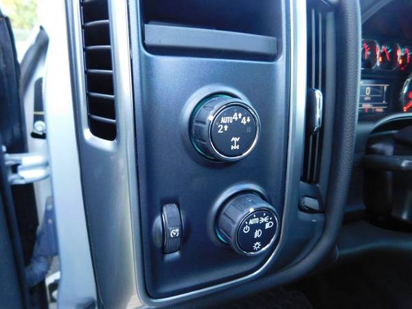 2017 *Chevrolet* *Silverado 1500* *4WD Crew Cab 143.5 L for sale in Fayetteville, AR – photo 24