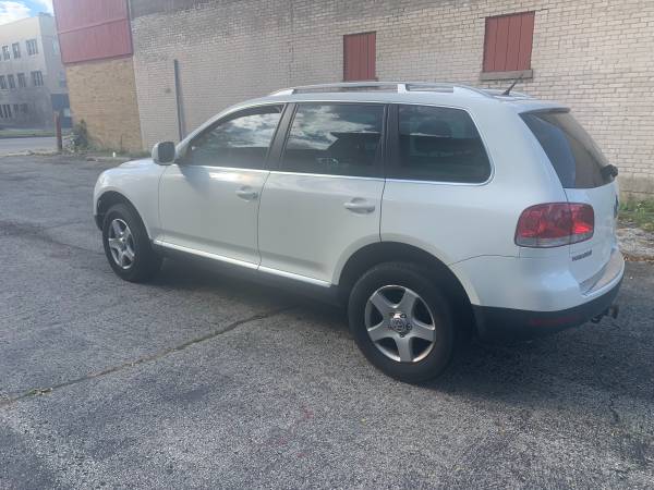 2007 Volkswagen Touareg for sale in milwaukee, WI