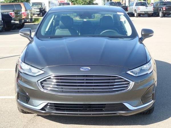 2019 Ford Fusion sedan SEL (Magnetic Metallic) GUARANTEED for sale in Sterling Heights, MI – photo 3