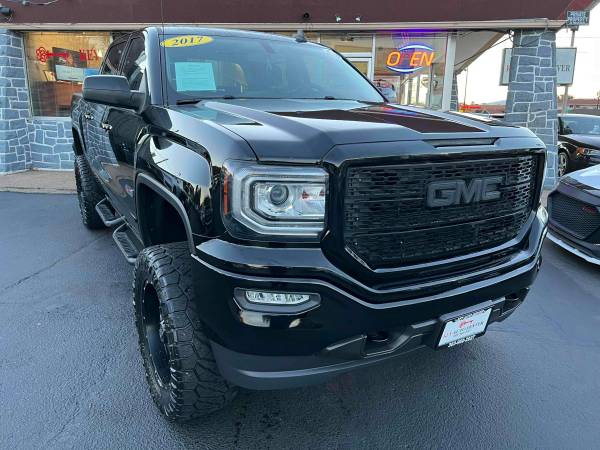 2017 GMC Sierra 1500 SLT 4WD 1 Owner Clean Title Excellent Condition for sale in Denver , CO – photo 5