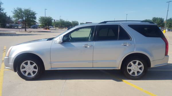 2005 Cadillac SRX - Clean for sale in Little Elm, TX – photo 2