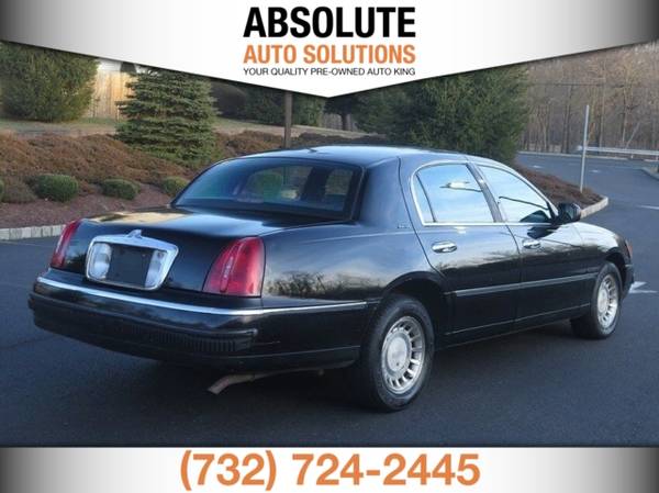 2000 Lincoln Town Car Executive 4dr Sedan - - by for sale in Hamilton, NY – photo 12