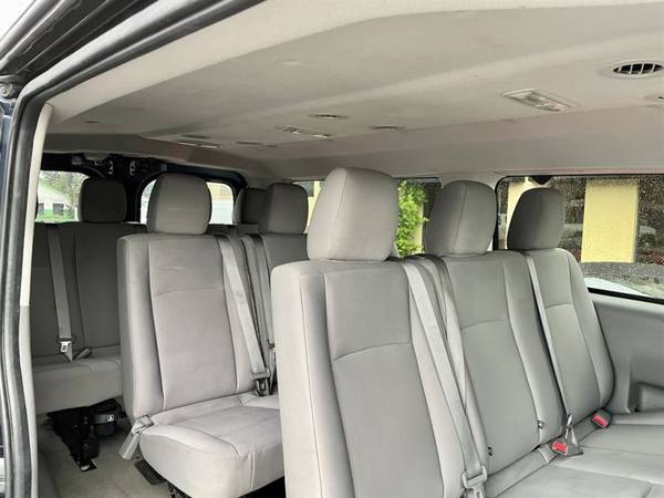 2018 Nissan NV 3500 SV Passenger Van Well Maintained Clean Carfax for sale in TAMPA, FL – photo 24
