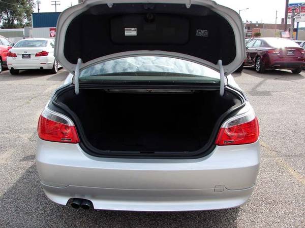 2007 BMW 5 Series 4dr Sdn 525i RWD . The Lowest Financing Rates In... for sale in South Bend, IN – photo 11