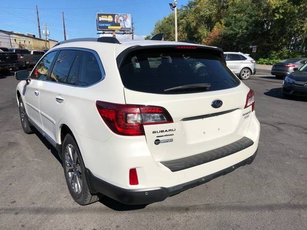 2017 Subaru Outback 2.5i Touring for sale in Scranton, PA – photo 7
