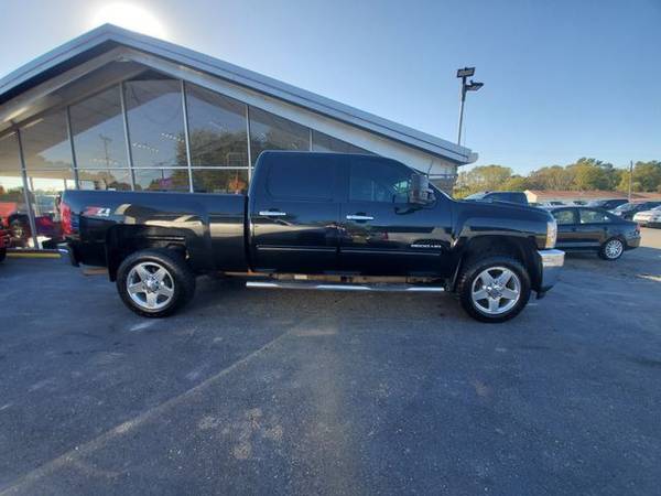 2013 Chevrolet Silverado 2500 HD Crew Cab 4WD LT Pickup 4D 6 1/2 ft Tr for sale in Harrisonville, MO – photo 2