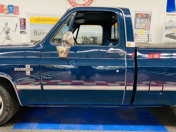 1986 Chevrolet Pickup - C10 SILVERADO - VERY CLEAN SOUTHERN TRUCK -... for sale in Mundelein, IL – photo 10