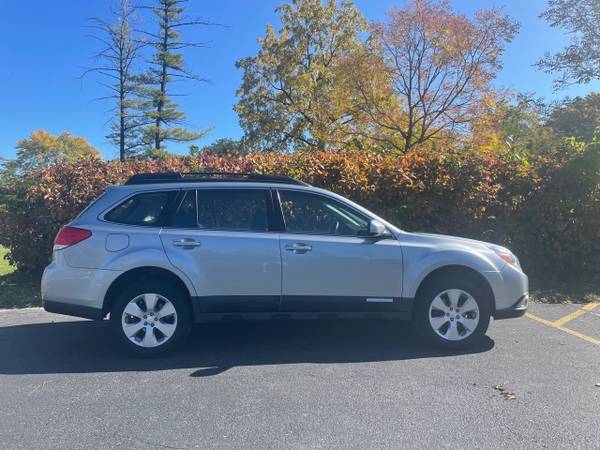 2012 Subaru Outback 2 5i AWD for sale in Westmont, IL