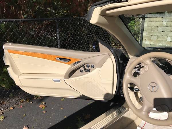 2007 Mercedes Benz SL550 AMG Hardtop Convertible for sale in North Attleboro, MA – photo 10