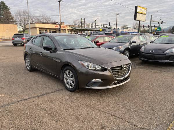 2014 MAZDA 3I RUNS GREAT GAS SAVER (THIS WEEK PRICE ONLY) - cars & for sale in Eugene, OR – photo 2