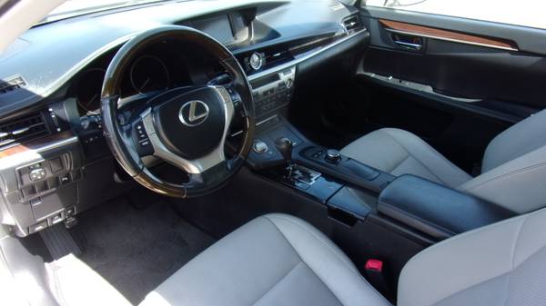 2014 Lexus ES350 loaded heat/cool seats rear cam bluetooth all books for sale in Escondido, CA – photo 6
