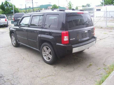 2007 Jeep Patriot 5 speed manual - - by dealer for sale in Providence, RI – photo 2