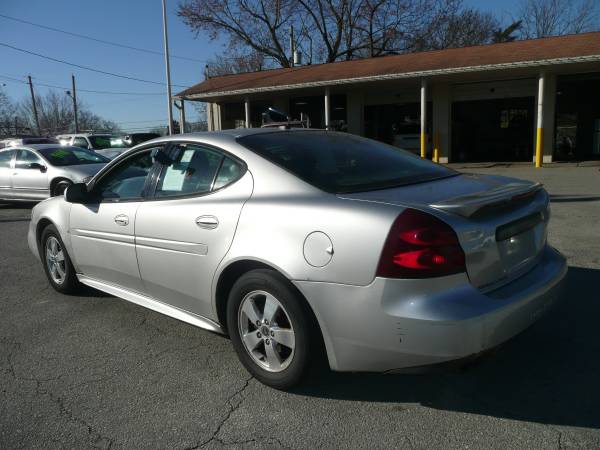 2006 PONTIAC GRAND PRIX - cars & trucks - by dealer - vehicle... for sale in KCMO, MO – photo 7