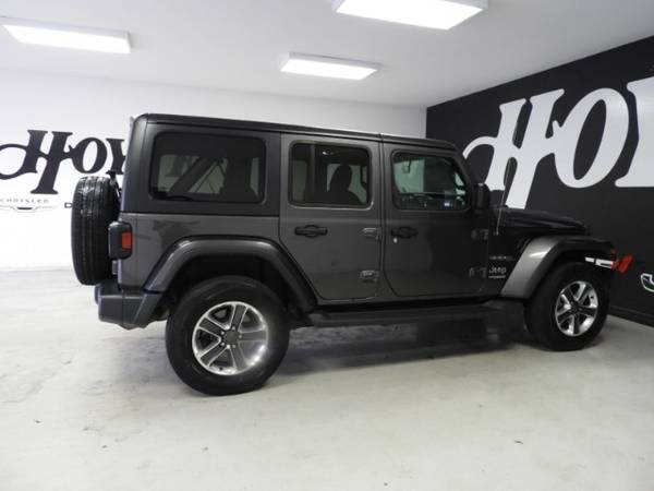 2019 Jeep Wrangler Unlimited Sahara 4x4 - Best Finance Deals! for sale in Sherman, TX – photo 9