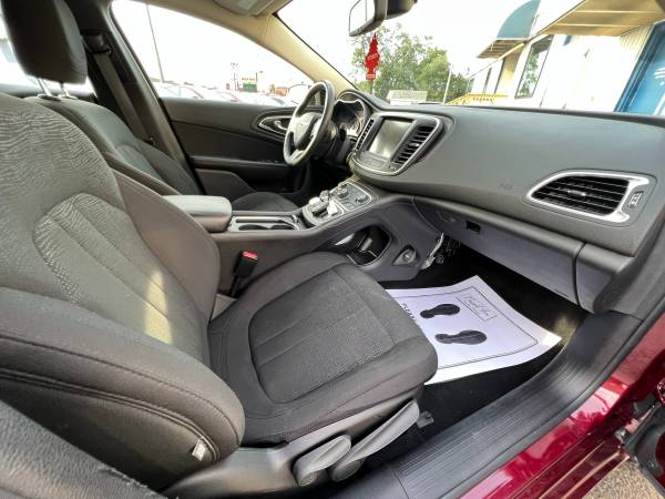 2016 CHRYSLER 200 Heated Seats Camera Bluetooth 90 Day for sale in Highland, IL – photo 21