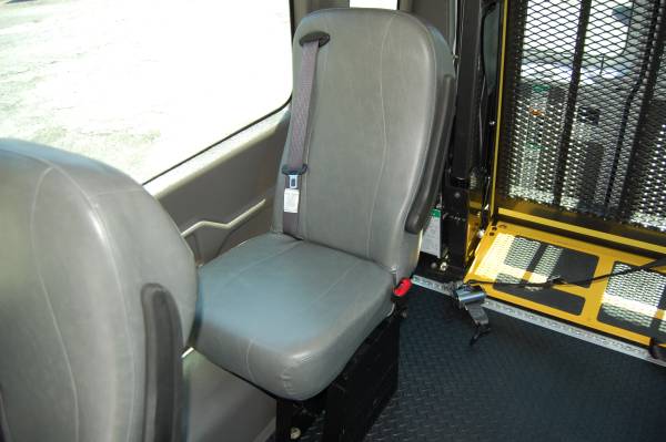 HANDICAP ACCESSIBLE WHEELCHAIR LIFT EQUIPPED VAN.....UNIT# 2256FT for sale in Charlotte, NC – photo 15
