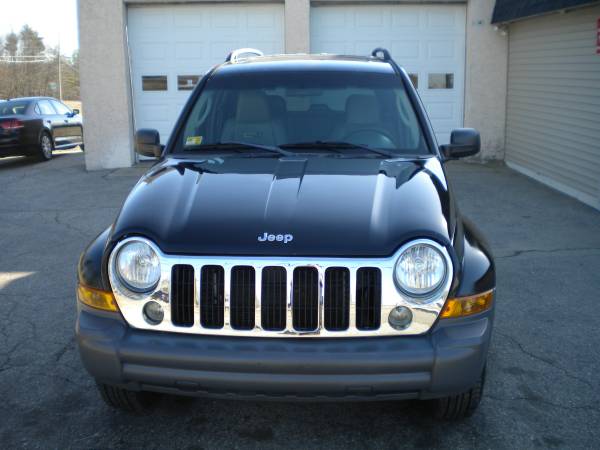 Jeep Liberty 4X4 65th anniversary edition Sunroof 1 Year for sale in hampstead, RI – photo 2