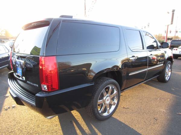 2009 Cadillac Escalade ESV *BLACK* RWD 102K BRANDED TITLE SAVE $$$ -... for sale in Milwaukie, OR – photo 7