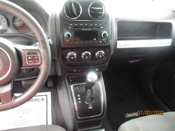 2014 Jeep Compass Sport 4x4 4dr SUV EXTRA NICE for sale in Jeffersonville, KY – photo 9
