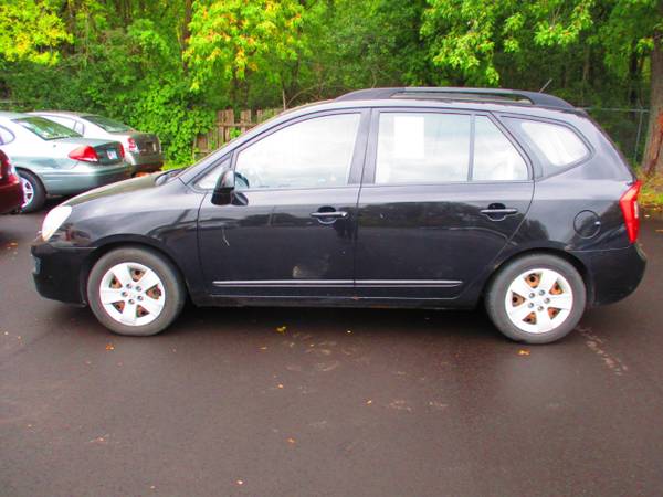 2009 Kia Rondo 4dr Wgn I4 LX - - by dealer - vehicle for sale in Lino Lakes, MN – photo 8