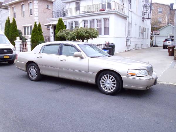 2007 LINCOLN TOWNCAR for sale in Brooklyn, NY – photo 5