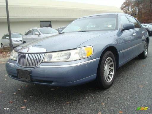 2000 Lincoln Town Car for sale in Wilton Manors, FL