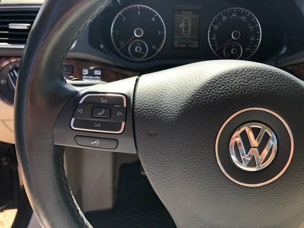 2012 Volkswagen Passat 2.0L TDI SEL2 for sale in Dodgeville, WI – photo 16