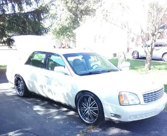 **** 2002 Cadillac deville 22inch lexani rims **priced to sell fast for sale in Strasburg, VA