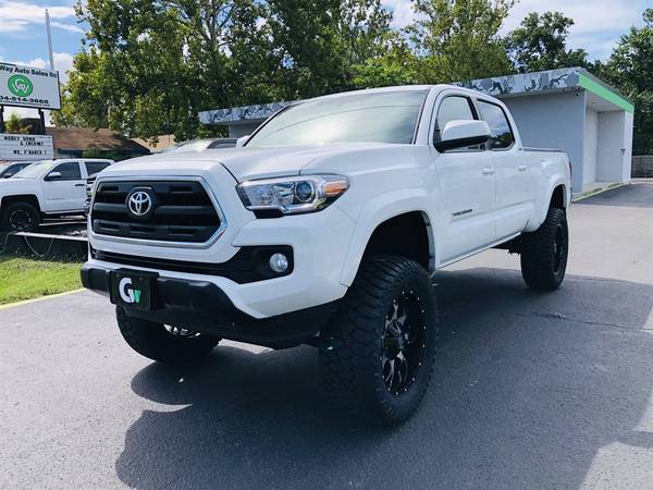 2016 Toyota Tacoma SR5 4X4 * NEW LIFT, NEW WHEELS, NEW TIRES * for sale in Jacksonville, AL – photo 2