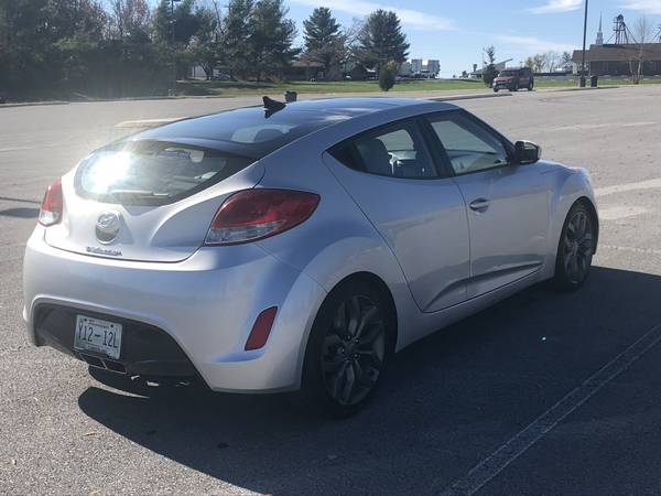 Hyundai Veloster - cars & trucks - by owner - vehicle automotive sale for sale in Crossville, TN – photo 3