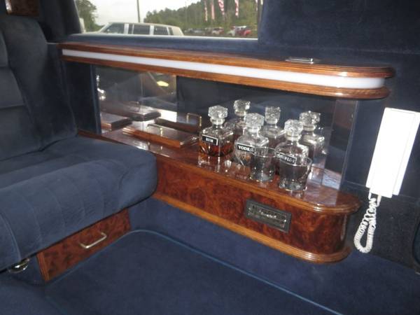 1988 Lincoln Town Car LIMO - - by dealer - vehicle for sale in Pensacola, FL – photo 22