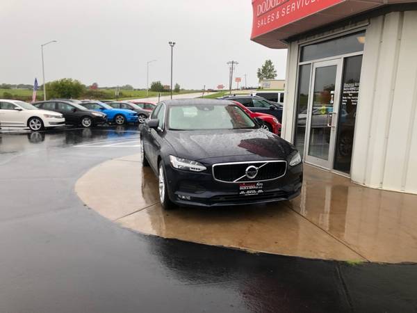 2017 Volvo S90 T6 Momentum AWD for sale in Dodgeville, WI – photo 4