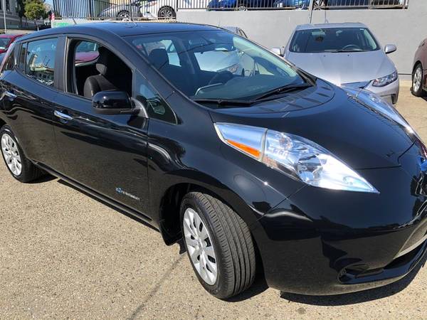 2017 Nissan LEAF with only 10,672 Miles ev specialist-peninsula for sale in Daly City, CA – photo 5