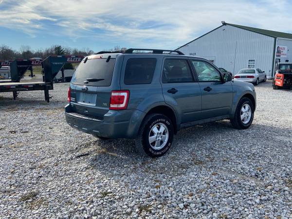 2011 Ford Escape XLT W/Leather - - by dealer - vehicle for sale in New Bloomfield, MO – photo 4