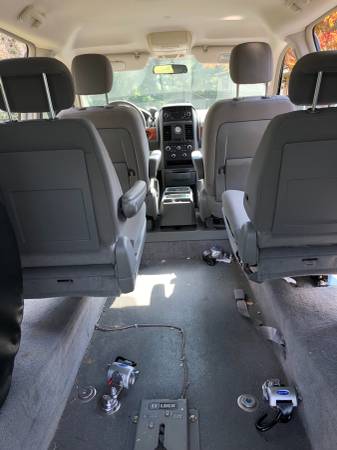 2008 Chrysler Town and Country LX handicap wheelchair accessible van for sale in Middletown, MD – photo 2