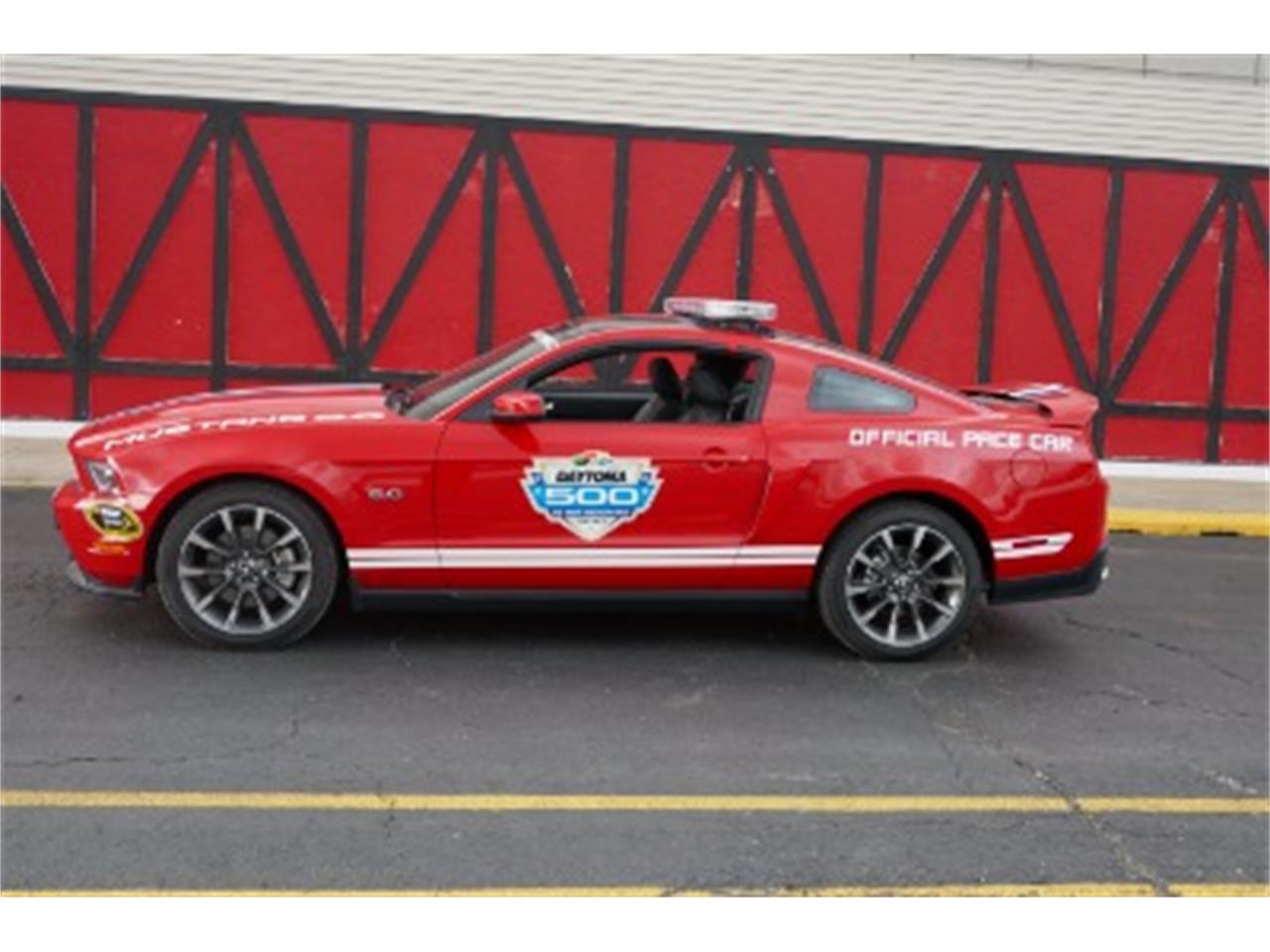 2011 Ford Mustang for sale in Mundelein, IL – photo 3