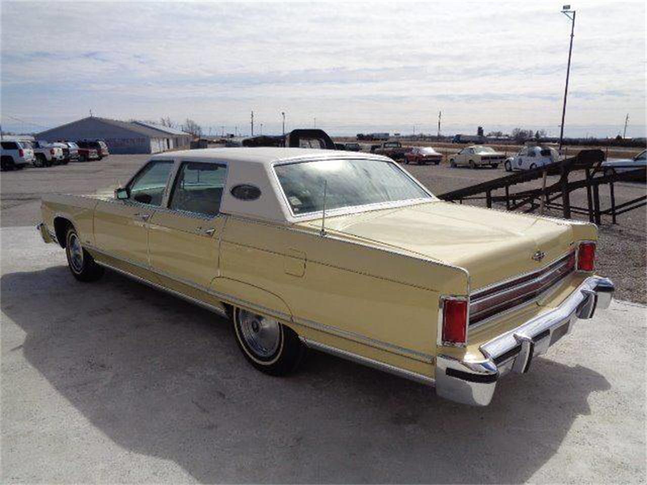 1977 Lincoln Continental for sale in Staunton, IL
