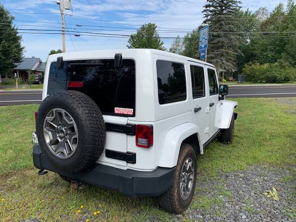 2014 Jeep Wrangler Unlimited, Rubicon, 6-speed Manual for sale in Piercefield, NY – photo 2