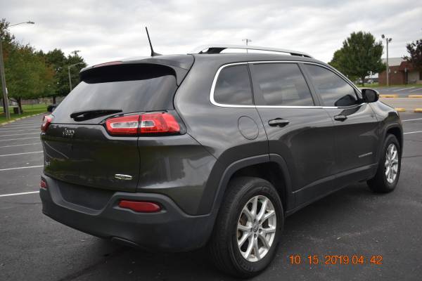 2017 Jeep Cherokee Latitude 4x4! ONLY 27,000 Miles! for sale in Coldwater, IN – photo 6
