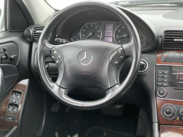 2006 Mercedes-Benz C-Class C 350 Luxury 4MATIC AWD 4dr Sedan - Trade for sale in Shakopee, MN – photo 17