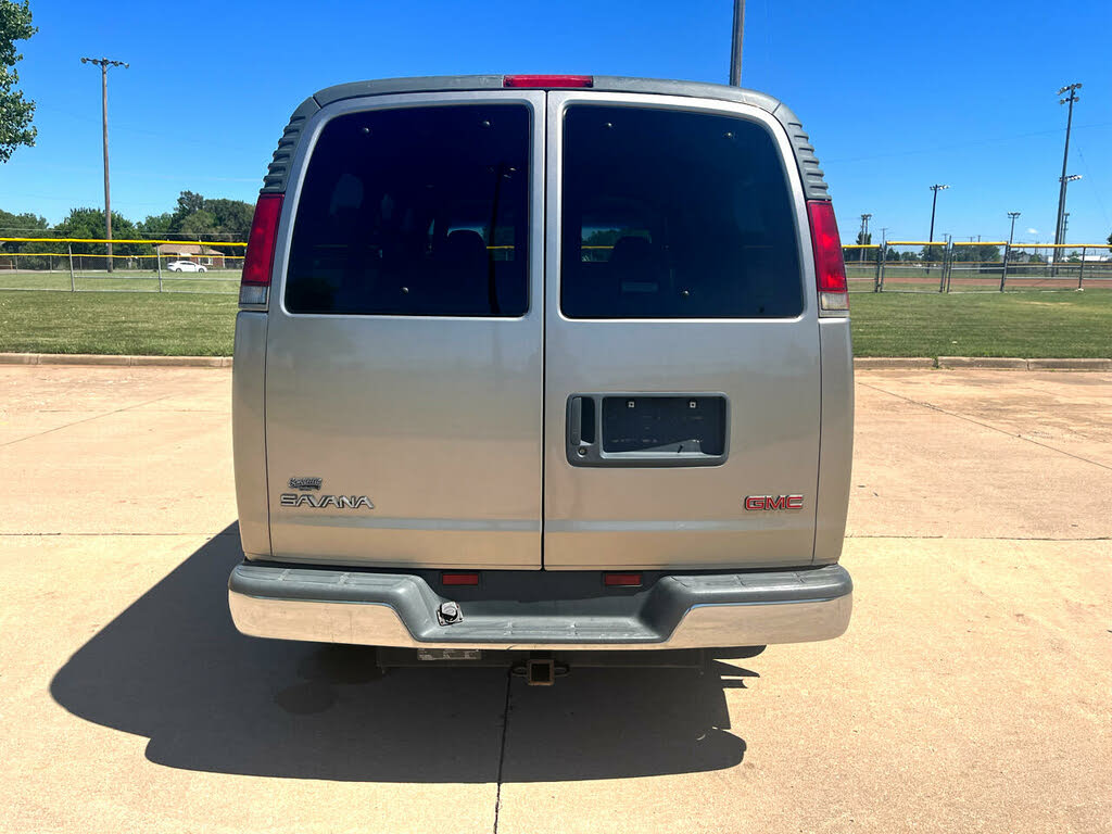 2001 GMC Savana 3500 Passenger Van for sale in Wichita, KS – photo 13