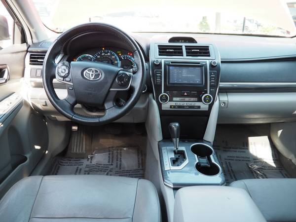 2012 Toyota Camry Hybrid XLE for sale in Bradley, IL – photo 16