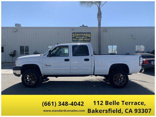 2006 Chevrolet Chevy Silverado 2500 HD Crew Cab LT Pickup 4D 6 1/2 ft for sale in Bakersfield, CA
