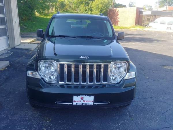 2011 Jeep Liberty Limited 4WD**IMMACULATE** for sale in Madison, WI – photo 4