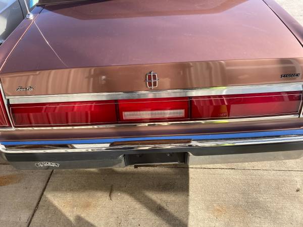 1985 Lincoln Towncar - cars & trucks - by dealer - vehicle... for sale in Upper Sandusky, OH – photo 15