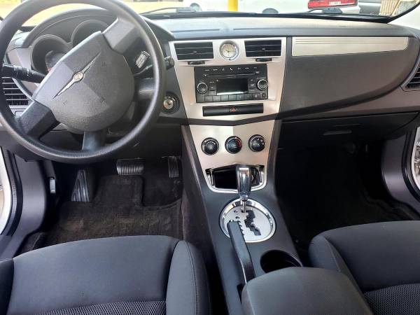 2010 Chrysler Sebring 4dr Sdn Touring - - by dealer for sale in Gladstone, MO – photo 18